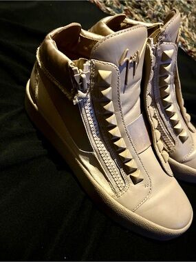 Giuseppe Zanotti Studded Zip-Front High-Top Sneakers size 41
